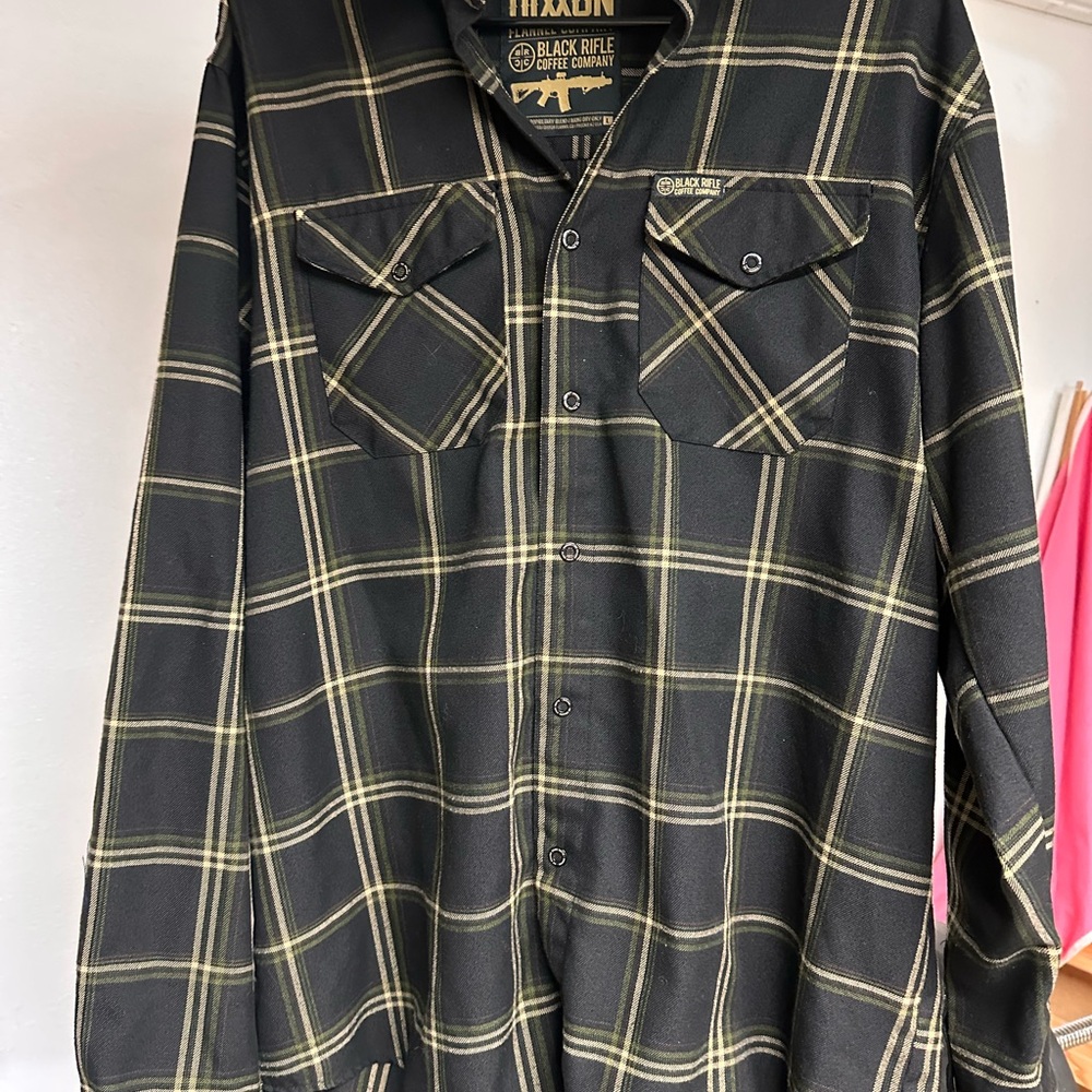 DIXXON Black and Cream Casual Button Down Shirt